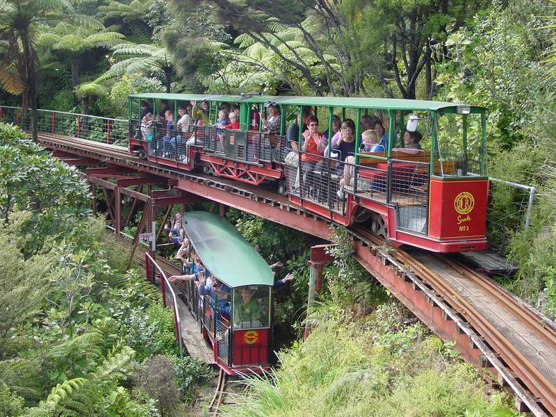 Trains on the double decker bridge