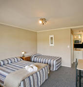 Te Anau Kiwi Holiday Park Te Anau (9600) Camping 3_small