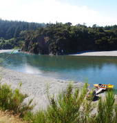 Nice river base for picnics and just chilling out.