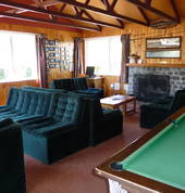 Sportsmans Lodge guest lounge
