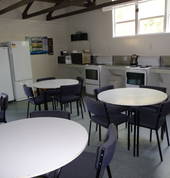 Sportsmans Lodge self catering kitchen